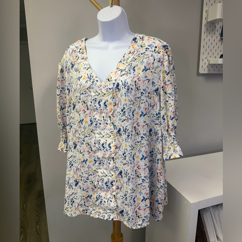 NWT Jones & Co Floral V-Neck Women's Top Size 3X - Picture 1 of 5